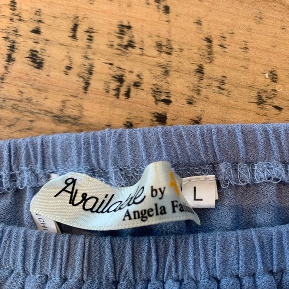 Off the shoulder ladies top - Picture 3 of 3